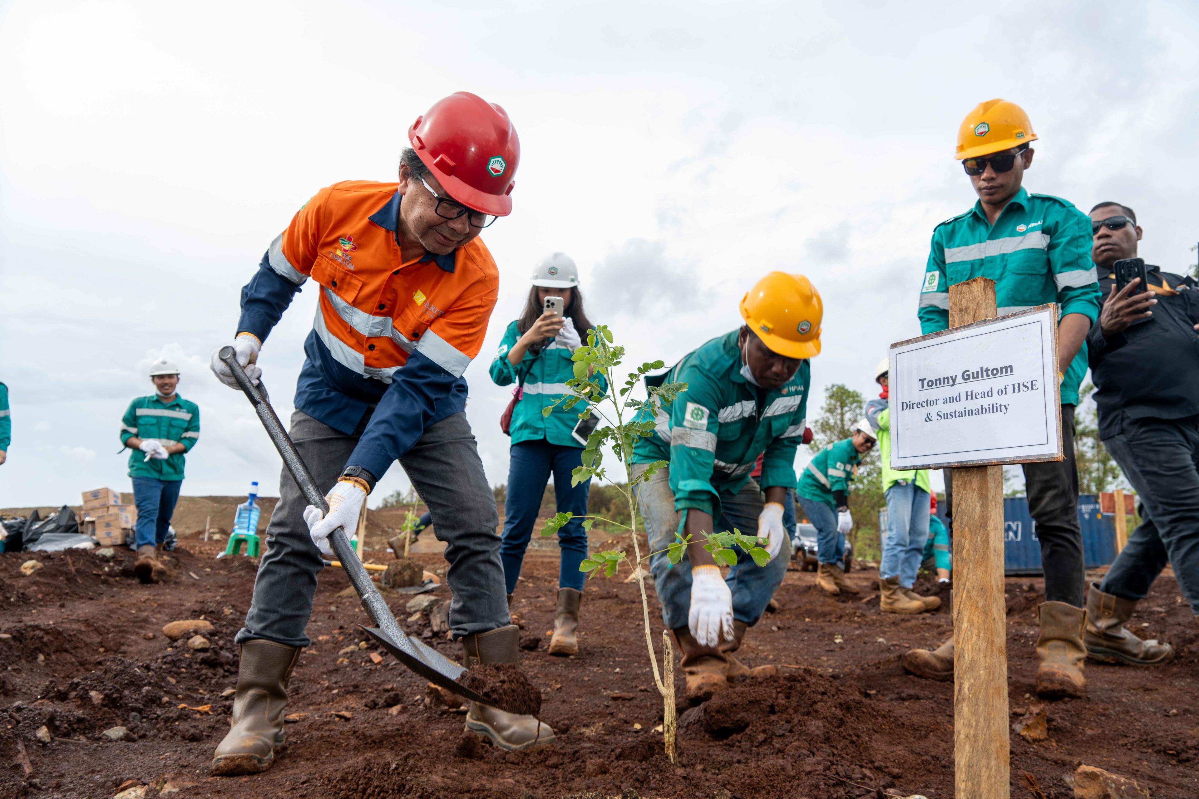 Protecting Water Sources, Harita Nickel Conducts Reforestation at Lake Karo